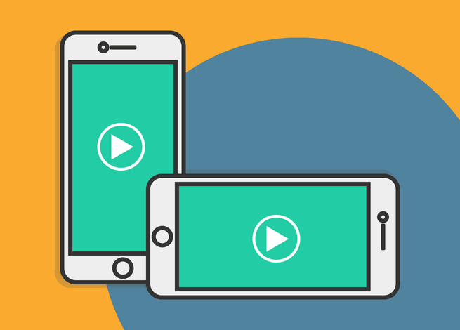 Celular en posición vertical y horizontal con un video en la pantalla.