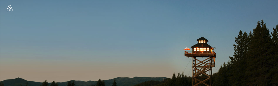 Alojamiento Airbnb en un bosque, sobre un centro de guarda-parques.