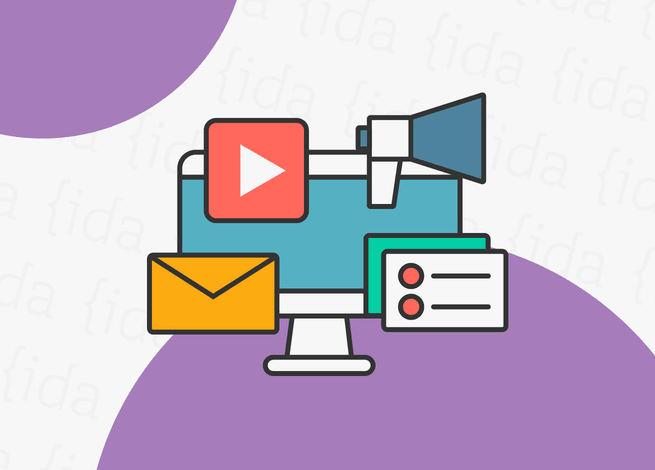 PC con íconos que hacen referencia al Marketing digital a su alrededor.