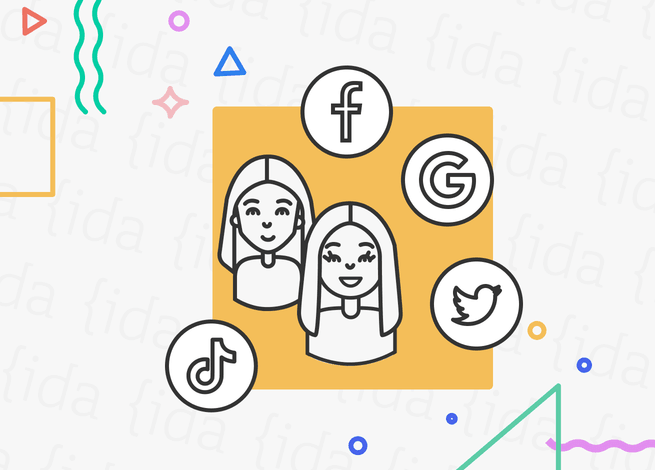 Plataformas digitales alrededor de dos mujeres.