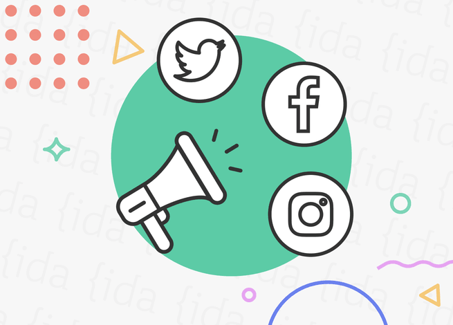 Referencia a la voz y tono en redes sociales.